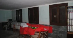 Dos casas independientes más local y jardín en Arantza