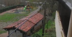 Dos casas independientes más local y jardín en Arantza