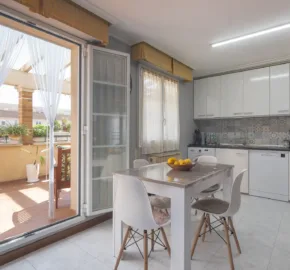 Adosado en Zizur Mayor con piscina y jardin comunitario