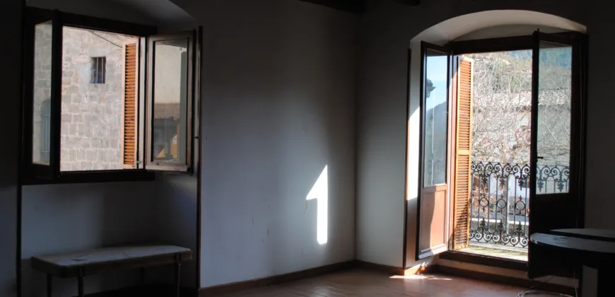 Casa Independiente de piedra en el pueblo de Izal Valle de Salazar