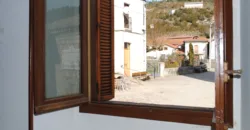 Casa Independiente de piedra en el pueblo de Izal Valle de Salazar