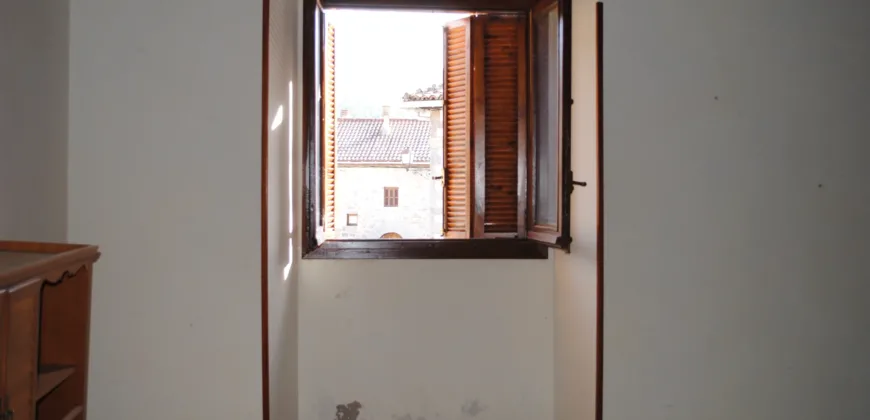 Casa Independiente de piedra en el pueblo de Izal Valle de Salazar