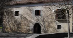 Casa Independiente de piedra en el pueblo de Izal Valle de Salazar