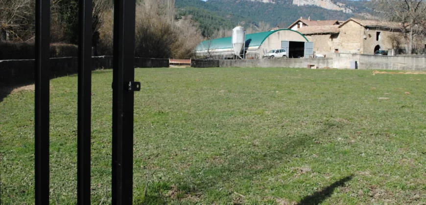 Casa Independiente de piedra en el pueblo de Izal Valle de Salazar