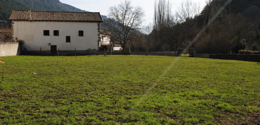 Casa Independiente de piedra en el pueblo de Izal Valle de Salazar
