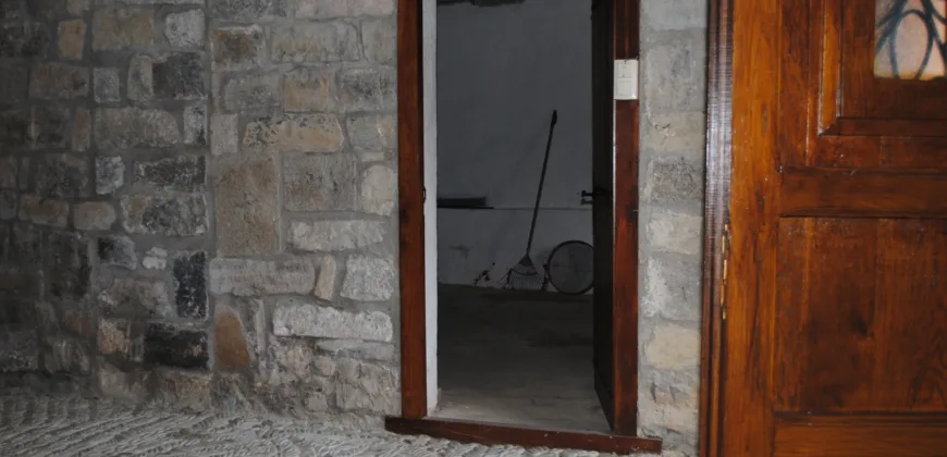 Casa Independiente de piedra en el pueblo de Izal Valle de Salazar