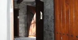 Casa Independiente de piedra en el pueblo de Izal Valle de Salazar