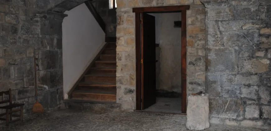 Casa Independiente de piedra en el pueblo de Izal Valle de Salazar