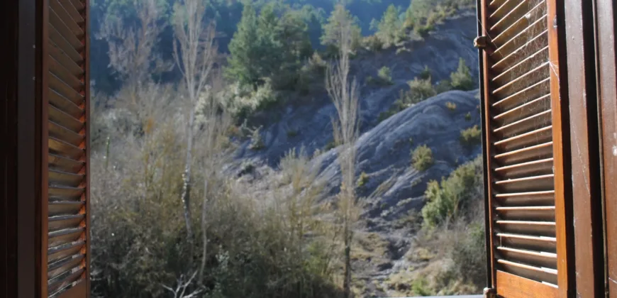 Casa Independiente de piedra en el pueblo de Izal Valle de Salazar